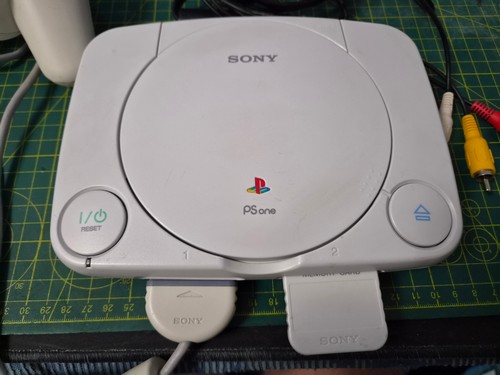 Psone playstation one scph 102 - one, scph-102